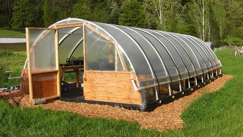 greenhouse:hoop:hoophouse02.jpg