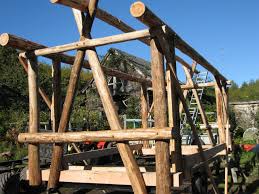 housing:natural_building_methods:timber_frame:download.jpg